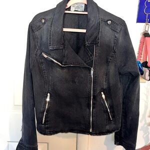 ✨Black Jean Moto Jacket Size L✨